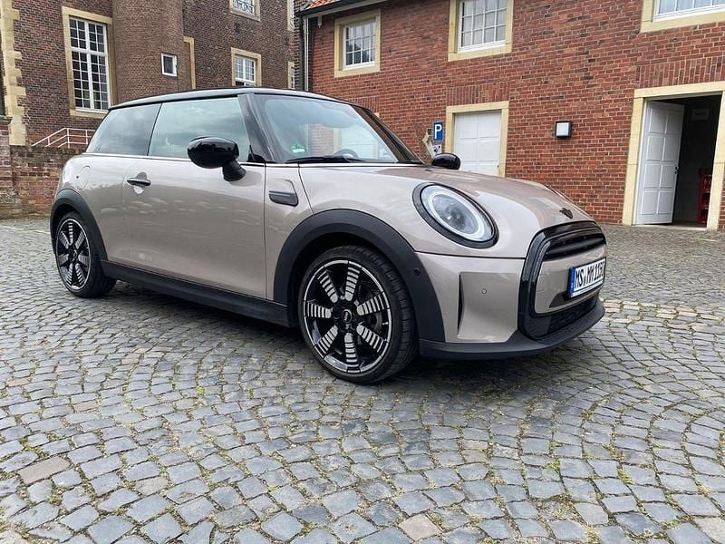 Gebraucht 2021 Mini Cooper Kleinwagen | 19.999 € (Fairer Preis) - Bild 1/4