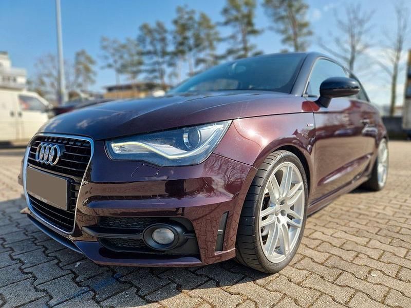 Gebraucht Audi A1 S-Line 122 PS (89 kW) 2012 Violet Kleinwagen