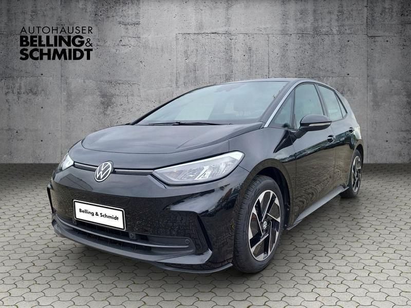 Gebraucht VW ID.3 Pro 150 kW (204 PS) 2024 Grenadillschwarz (metallic) Kleinwagen