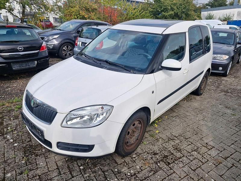 Weiß Gebraucht 2008 Skoda Roomster Style Van / Kleinbus | 1.350 € (Superpreis) - Bild 1/4