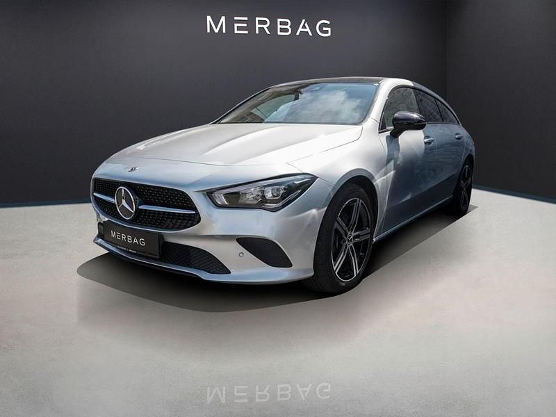 Silber Gebraucht 2022 Mercedes CLA200 Shooting Brake Progressive Kombi | 24.810 € (Superpreis) - Bild 1/4