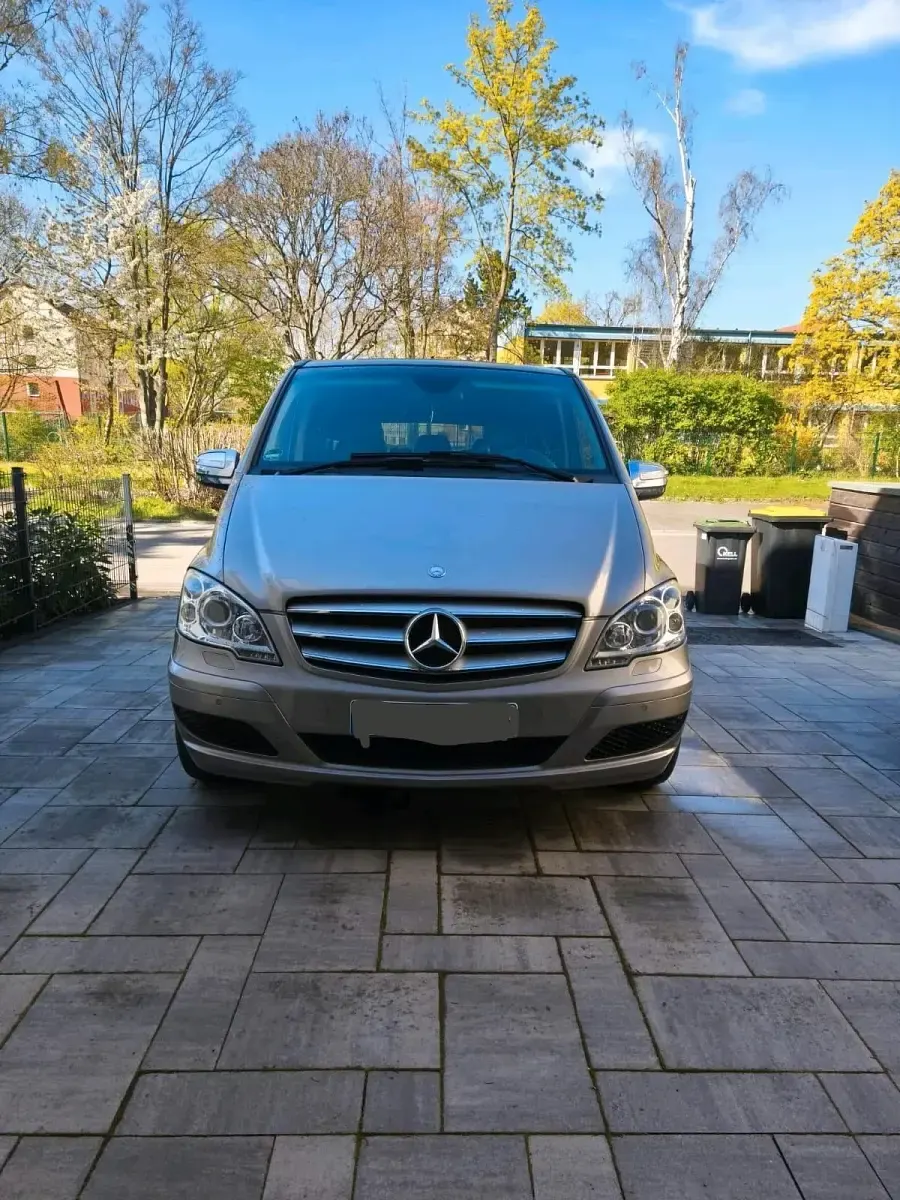 Gebraucht Mercedes Viano 265 PS (194 kW) 2010 Grau Van / Kleinbus