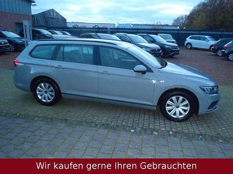 Gebraucht VW Passat Conceptline 150 PS (110 kW) 2024 Grau Kombi