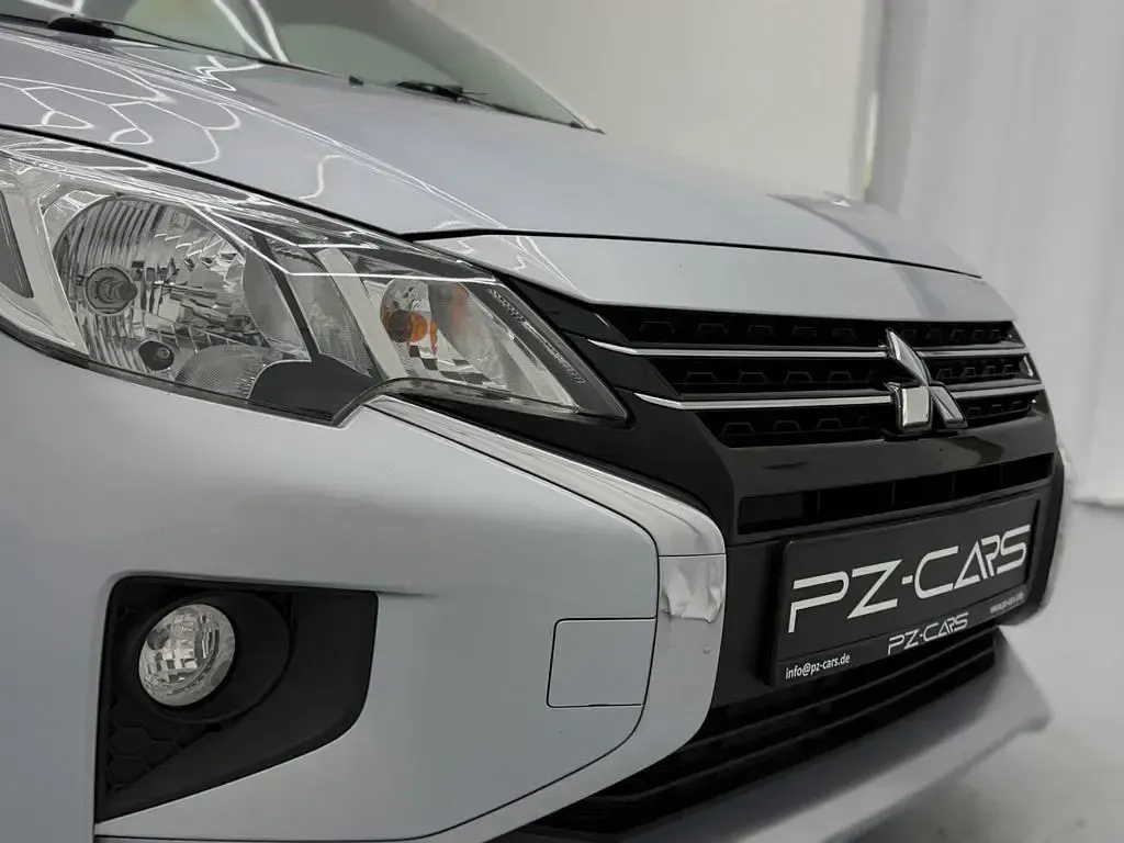 Gebraucht Mitsubishi Space Star 71 PS (52 kW) 2021 Cool silver Kleinwagen