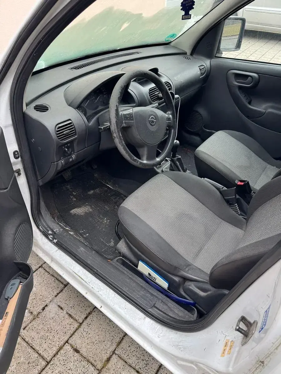 Gebraucht Opel Combo 75 PS (55 kW) 2010 Weiß Van / Kleinbus