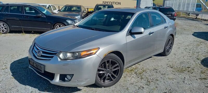 Grau Gebraucht 2008 Honda Accord Limousine | 3.700 € (Etwas zu teuer) - Bild 1/4