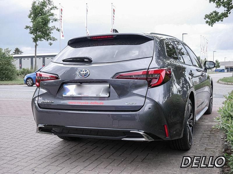Neu Toyota Corolla 140 PS (102 kW) 2025 Grau Kombi
