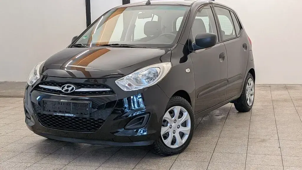 Gebraucht Hyundai i10 69 PS (50 kW) 2011 Schwarz Kleinwagen