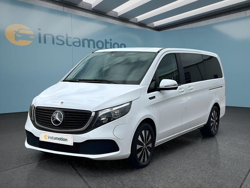 Weiß Gebraucht 2021 Mercedes EQV300 Van / Kleinbus | 40.949 € (Fairer Preis) - Bild 1/4
