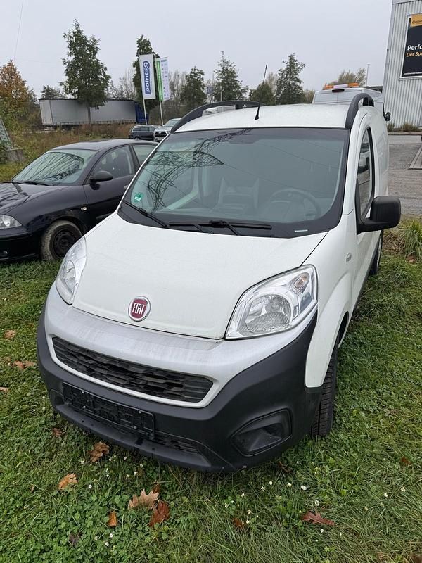 Gebraucht Fiat Fiorino 80 PS (58 kW) 2021 Van / Kleinbus