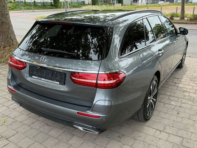 Gebraucht Mercedes E300 194 PS (142 kW) 2020 Grau Kombi