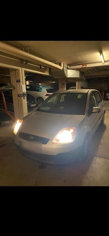 Gebraucht Ford Fiesta 2006 Grau Kleinwagen