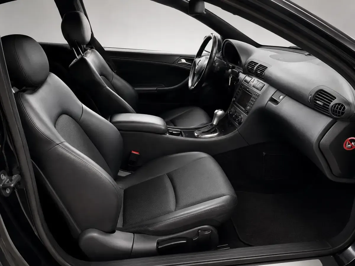 Gebraucht Mercedes CLC220 150 PS (110 kW) 2009 Schwarz Coupé
