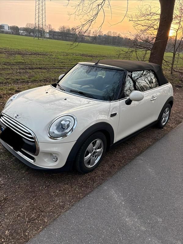 Gebraucht Mini One Cabriolet Chili 102 PS (75 kW) 2017 Beige Cabrio