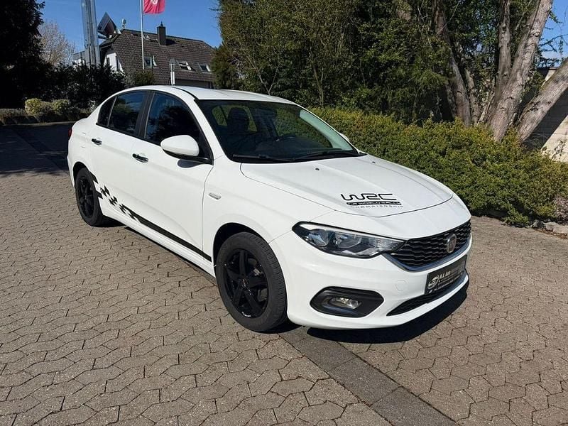 Gebraucht Fiat Tipo 95 PS (69 kW) 2017 Weiß Limousine