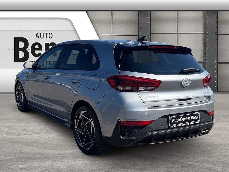 Neu Hyundai i30 N Line 140 PS (102 kW) 2025 Silber Limousine