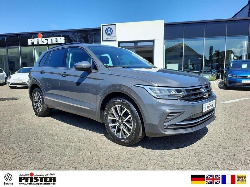 Delfingrau Gebraucht 2022 VW Tiguan Life SUV | 27.999 € (Etwas zu teuer) - Bild 1/4