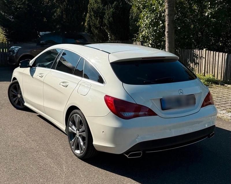 Gebraucht Mercedes CLA180 122 PS (89 kW) 2016 Weiß Limousine