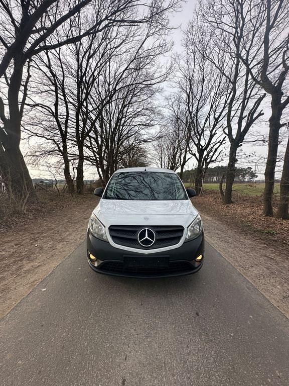 Gebraucht Mercedes Citan 111 110 PS (80 kW) 2016 Weiß Van / Kleinbus