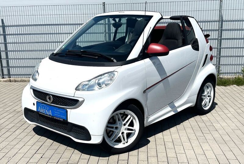 Weiß Gebraucht 2013 Smart ForTwo Cabrio Cabrio | 5.950 € (Fairer Preis) - Bild 1/4