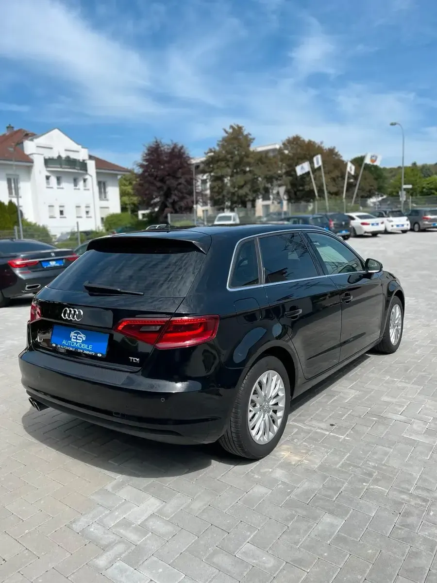 Gebraucht Audi A3 Sportback Ambiente 150 PS (110 kW) 2016 Schwarz Kleinwagen