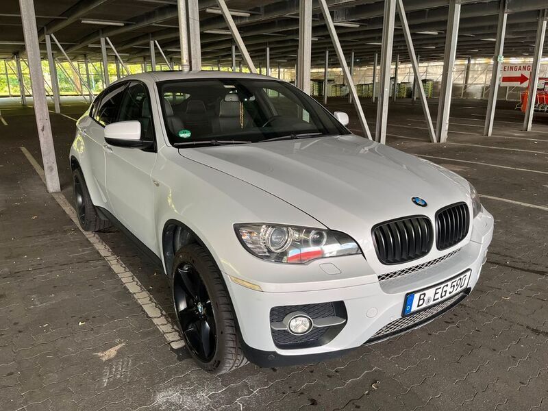 Silber Gebraucht 2009 BMW X6 Performance SUV | 15.500 € (Fairer Preis) - Bild 1/4