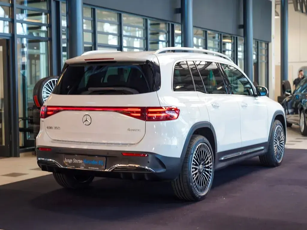Gebraucht Mercedes EQB350 Premium 214 kW (292 PS) 2025 Polarweiß SUV