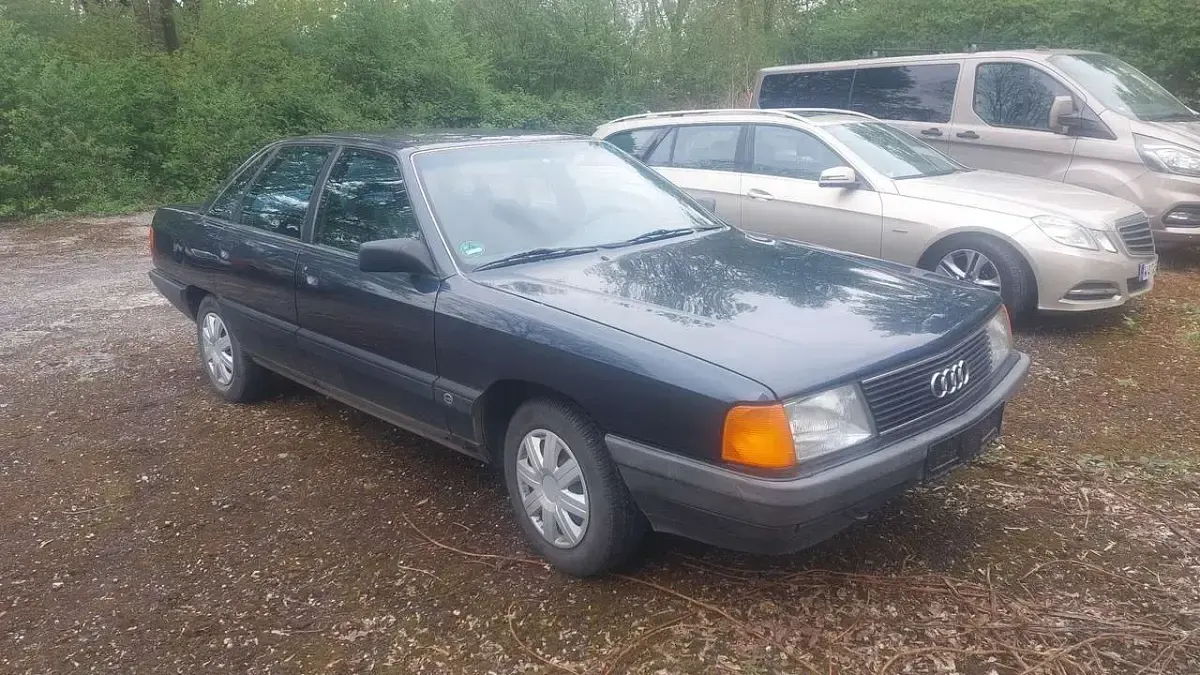 Gebraucht Audi 100 90 PS (66 kW) 1989 Blau Limousine