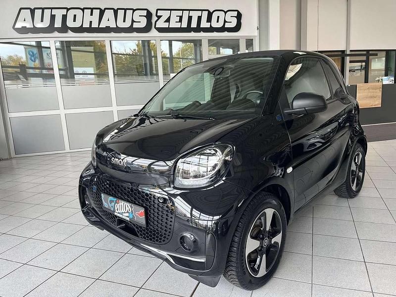 Deep black Gebraucht 2020 Smart ForTwo Coupé Passion Kleinwagen | 10.790 € (Fairer Preis) - Bild 1/4