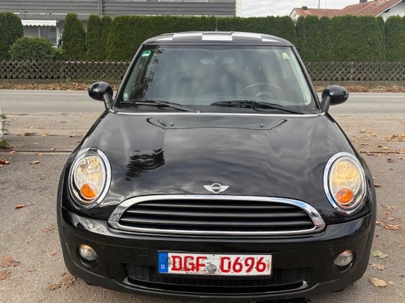Midnight black metallic Gebraucht 2009 Mini ONE Kleinwagen | 2.700 € (Fairer Preis) - Bild 1/4