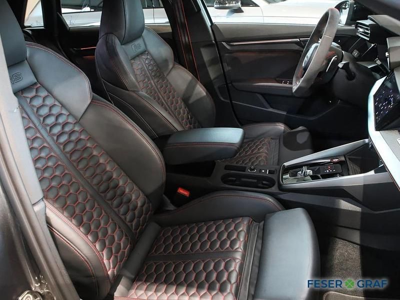 Gebraucht Audi RS3 Sport 400 PS (294 kW) 2022 Grau Limousine