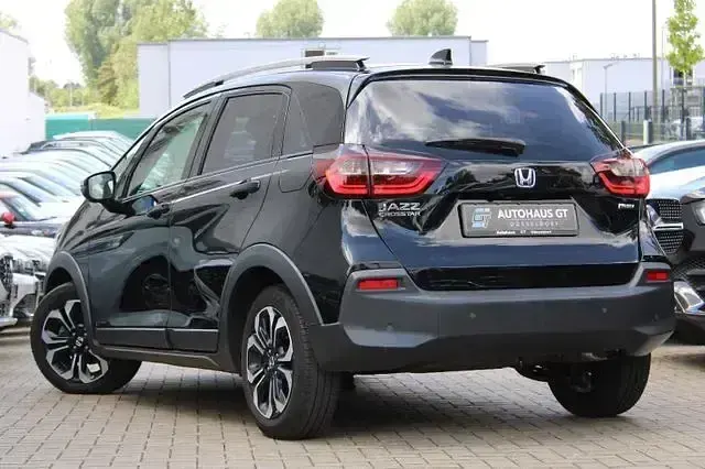 Gebraucht Honda Jazz Hybrid 109 PS (80 kW) 2021 Schwarz Kleinwagen
