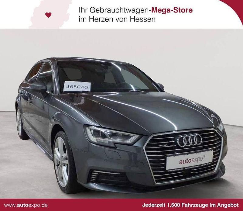 Grau Gebraucht 2020 Audi A3 Sportback e-tron S-Line Kleinwagen | 22.990 € (Fairer Preis) - Bild 1/4
