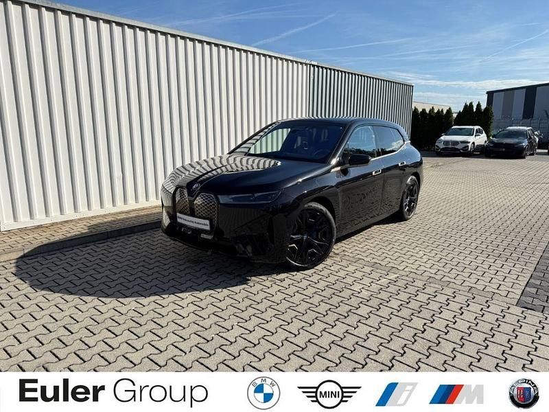 Schwarz Gebraucht 2023 BMW iX Sport Line SUV | 50.988 € (Etwas zu teuer) - Bild 1/3