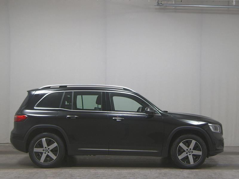 Schwarz Gebraucht 2021 Mercedes GLB220 Progressive SUV | 25.680 € (Guter Preis) - Bild 1/4