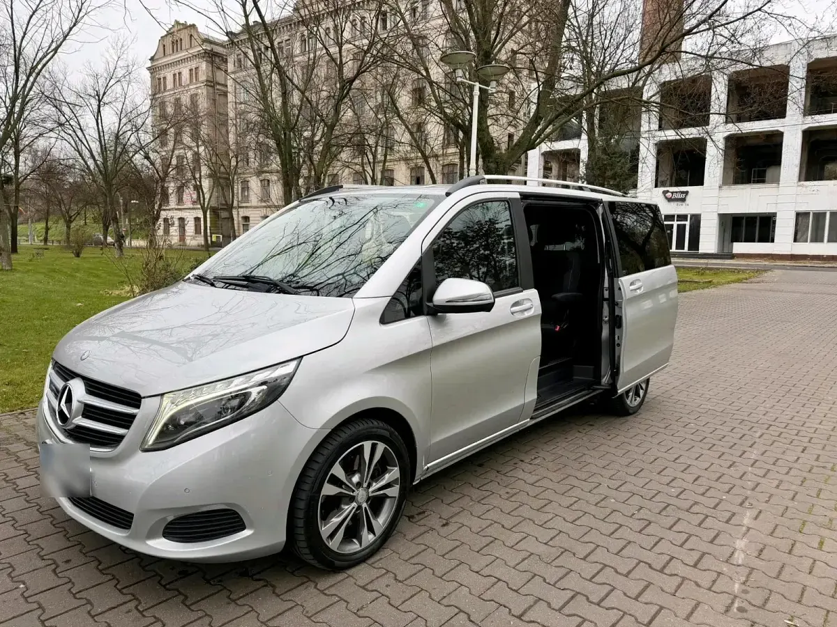 Second-hand Mercedes E250 190 CP (139 kW) 2016 Gri Hatchback