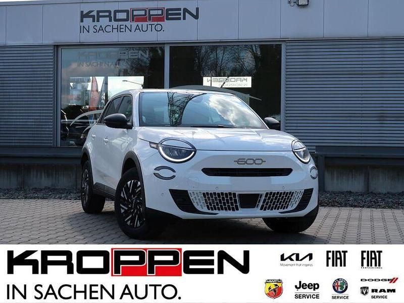 Gebraucht Fiat 600 74 PS (54 kW) 2025 Weiss SUV