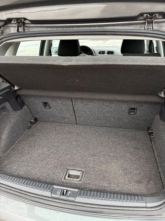 Gebraucht VW Polo Comfortline 90 PS (66 kW) 2012 Grau Kleinwagen