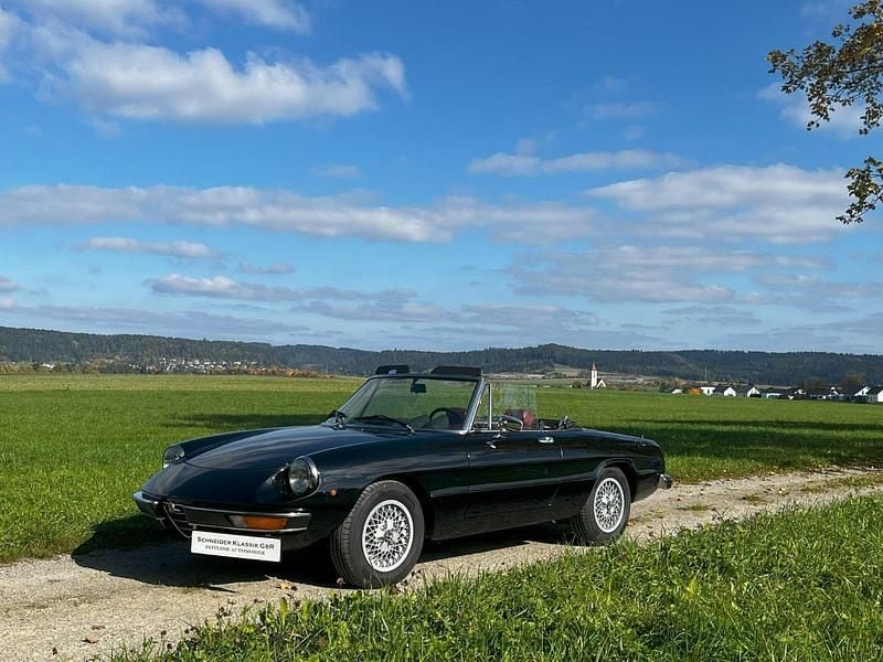 Gebraucht Alfa Romeo Spider Veloce 126 PS (92 kW) 1981 Schwarz Cabrio