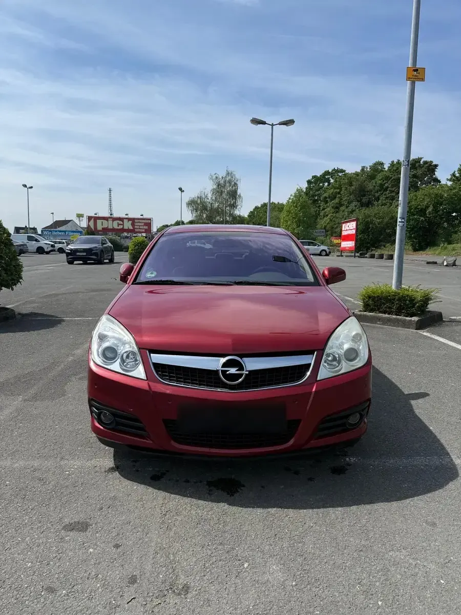 Gebraucht Opel Vectra 105 PS (77 kW) 2007 Rot Limousine