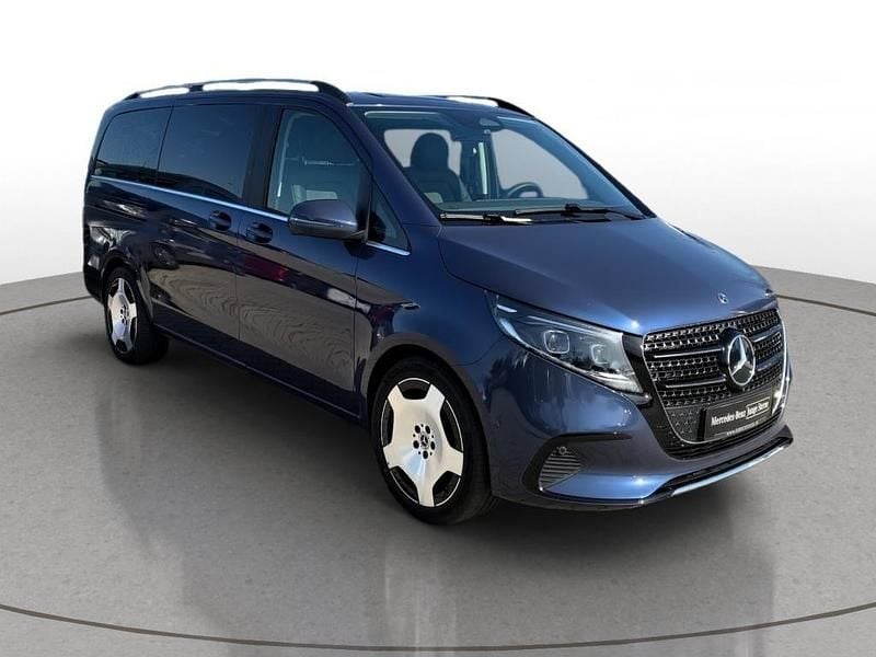Gebraucht Mercedes V300 Avantgarde 237 PS (174 kW) 2025 Sodalithblau met. Van / Kleinbus