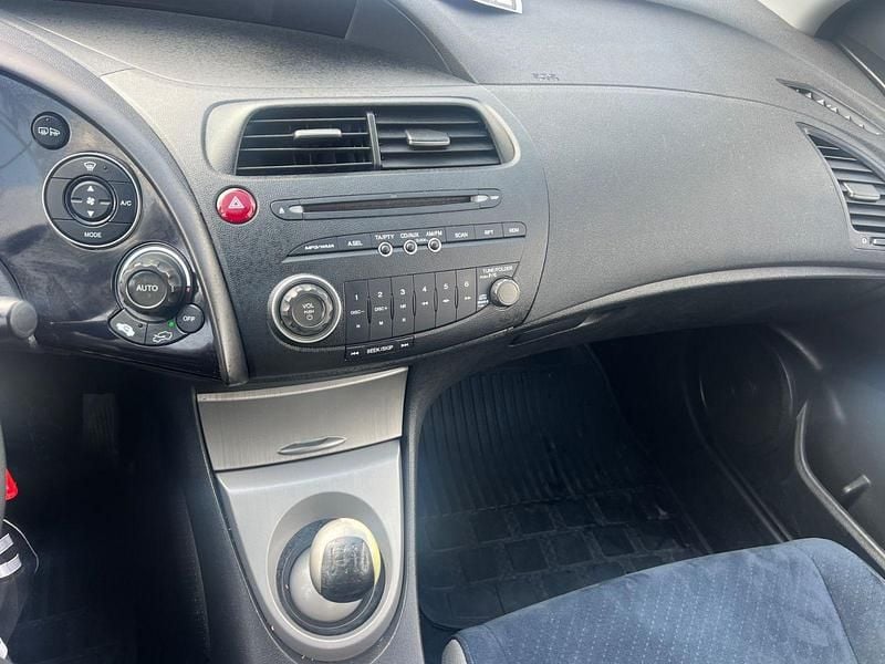 Gebraucht Honda Civic 83 PS (61 kW) 2007 Grau Limousine