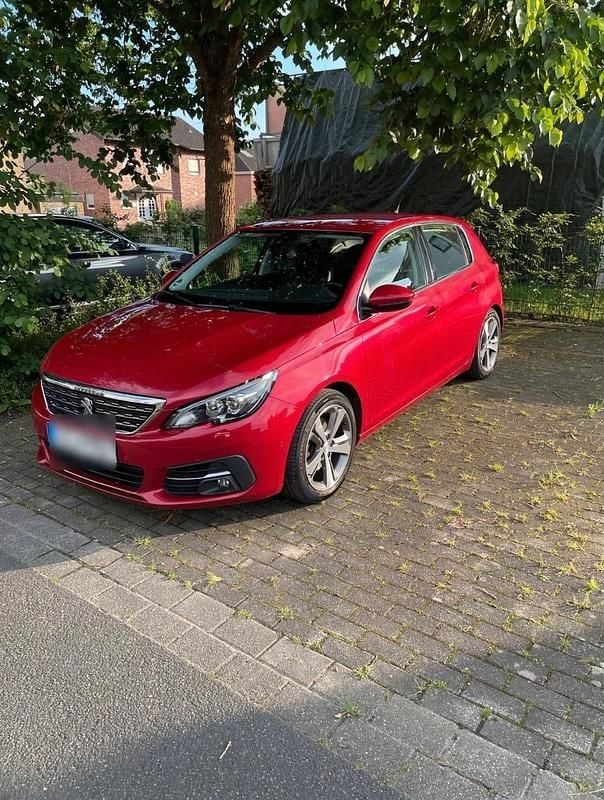 Rot Gebraucht 2017 Peugeot 308 Kombi | 9.500 € (Fairer Preis) - Bild 1/4