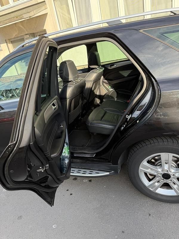 Schwarz Gebraucht 2012 Mercedes ML250 Edition 1 SUV | 21.500 € (Fairer Preis) - Bild 1/4