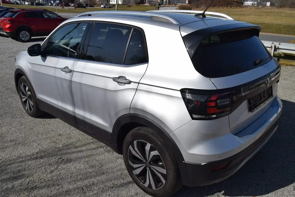 Gebraucht VW T-Cross Style 110 PS (80 kW) 2023 Silber SUV