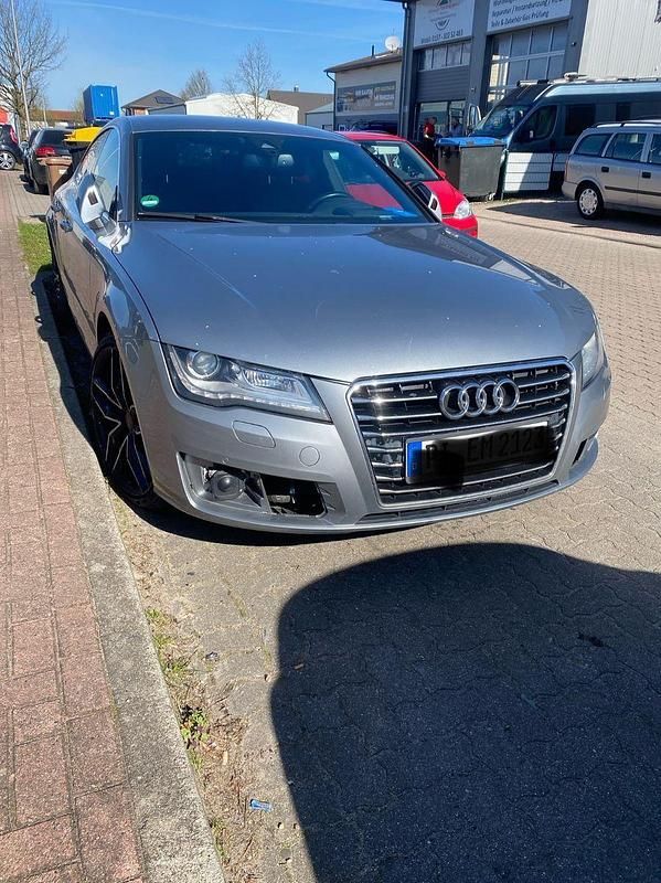 Gebraucht Audi A7 Sportback 204 PS (150 kW) 2012 Grau Kleinwagen