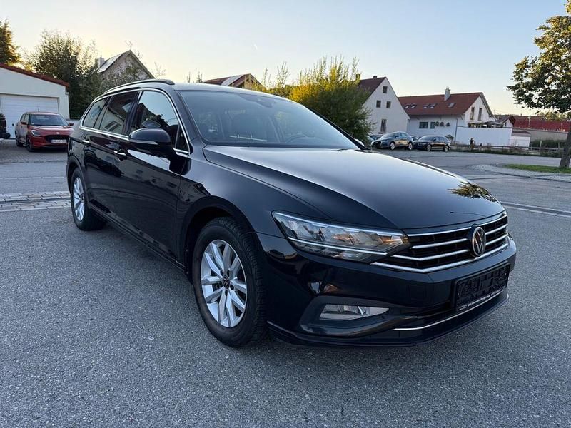 Gebraucht VW Passat Business 150 PS (110 kW) 2021 Schwarz Kombi