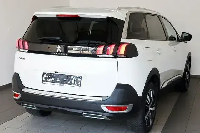 Gebraucht Peugeot 5008 Allure 131 PS (96 kW) 2019 Blanc nacre (metallic) SUV