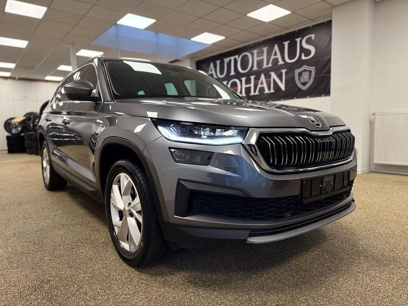 Grau Gebraucht 2022 Skoda Kodiaq Ambiente SUV | 25.690 € (Superpreis) - Bild 1/4