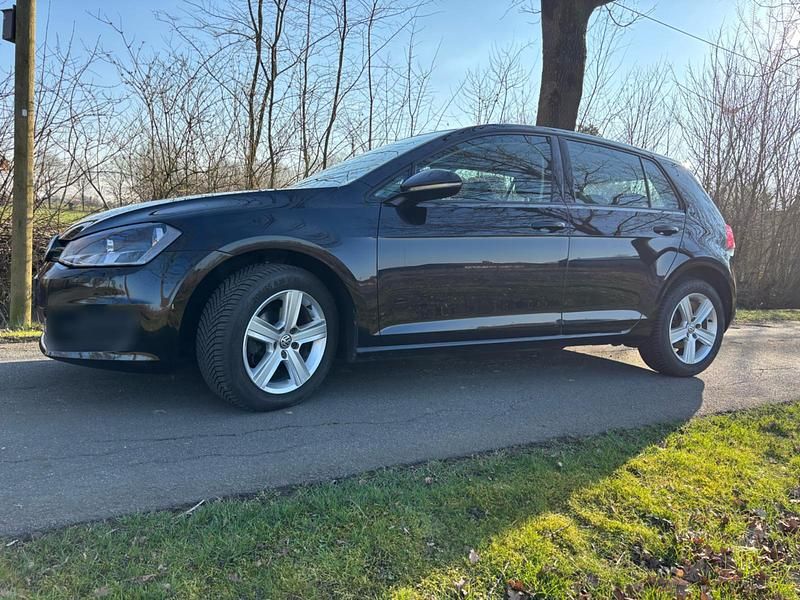 Gebraucht VW Golf VII 86 PS (63 kW) 2014 Schwarz Kleinwagen